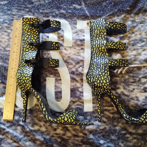 LUST FOR LIFE! Neon Yellow Gladiator Sandal Heels 8.5 - Picture 3 of 9
